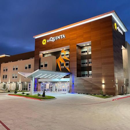 La Quinta Inn&Suites by Wyndham Dallas/Fairpark Bagian luar foto