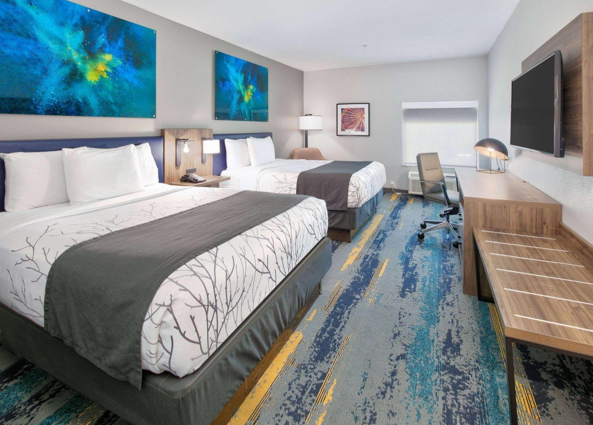 La Quinta Inn&Suites by Wyndham Dallas/Fairpark Bagian luar foto